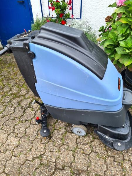 Preview: KAREIMA Scheuerschrubbautomat Reinigungsmaschine SIGMA 26 MINI