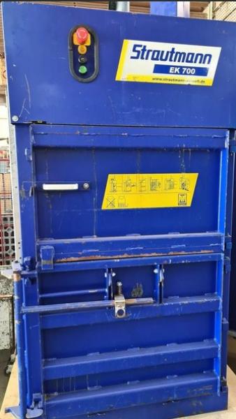 Preview: Papierpresse Strautmann EK700 Basic Presse Folienpresse