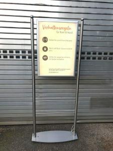 WERBESCHILD EDELSTAHL PRÄSENTER KLAPPRAHMEN BELEUCHTUNG SCHILD