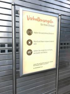 Preview: WERBESCHILD EDELSTAHL PRÄSENTER KLAPPRAHMEN BELEUCHTUNG SCHILD