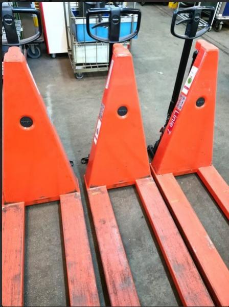 SCHERENHUBWAGEN 1000kg Toyota Elektro Gabel 120cm