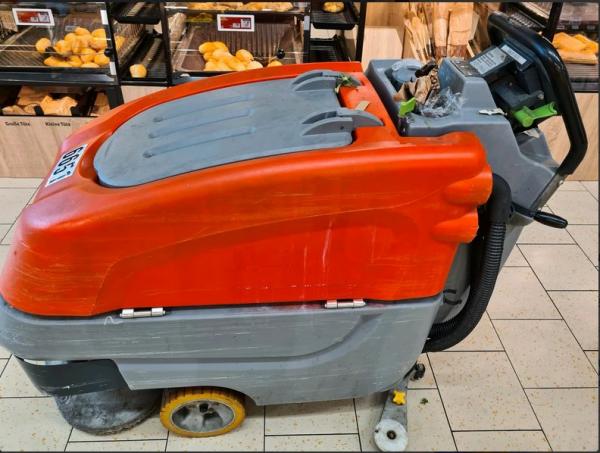 HAKOMATIC B 650/07 Scheuersaugmaschine Reinigungsautomat