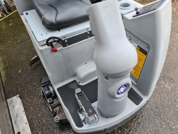 NILFISK Scheuersaugautomat BR 950S Reinigungsmaschine